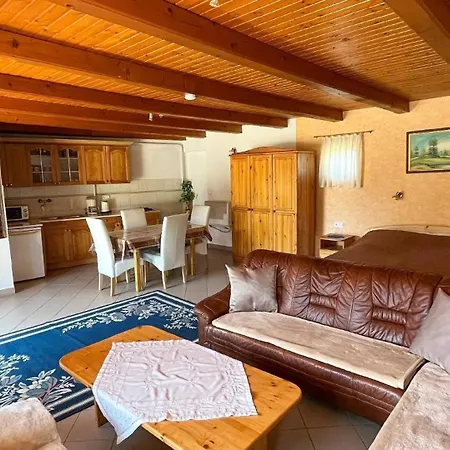 Ferienwohnung Fuer 2 Personen 1 Kind Ca 40 Qm In Zalakaros, Westungarn Zala *